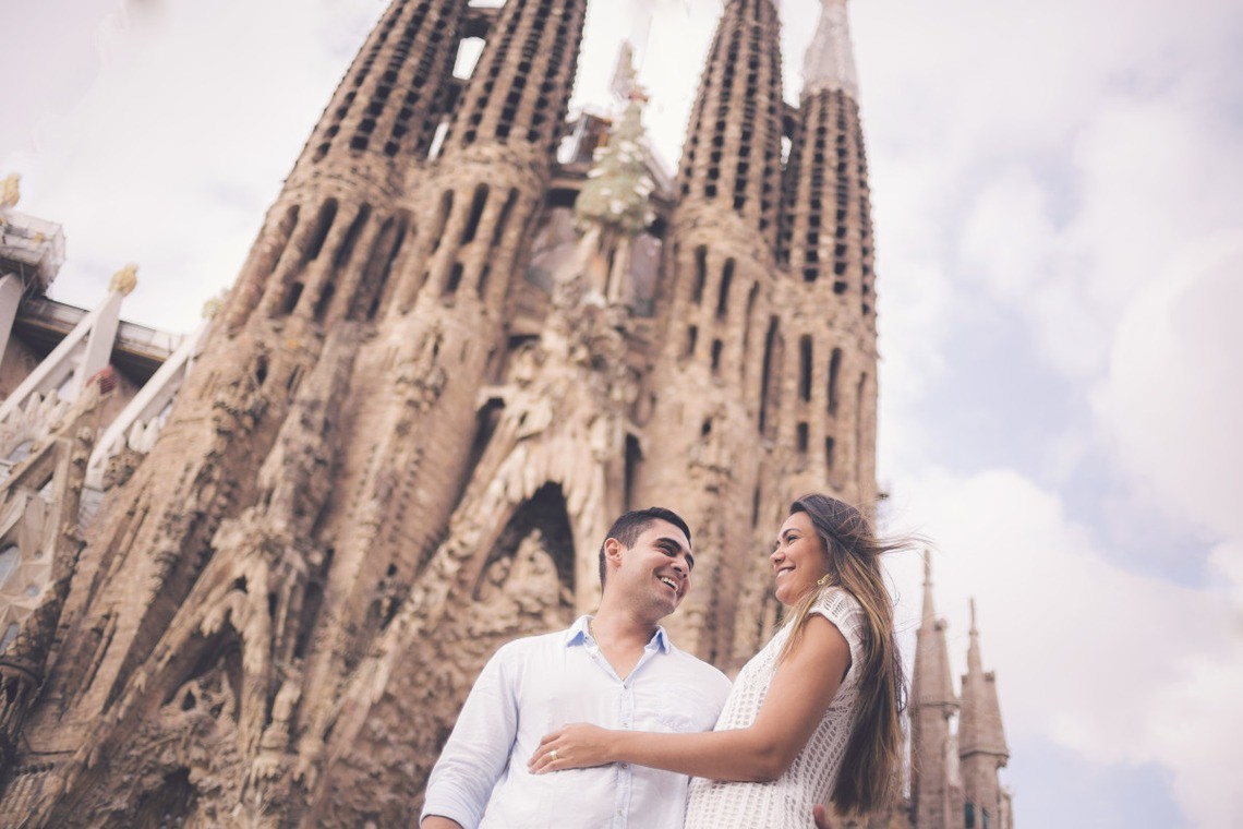 Couple enjoying Spain — Photo by La Cristina Fotografia